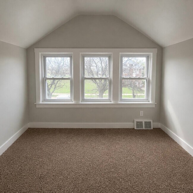Foto del edificio - 2315 Tuxedo St