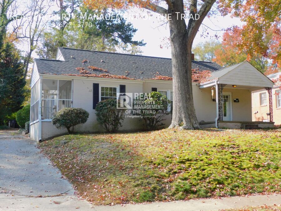 Foto principal - Mid-Town Greensboro 1 Bed / 1 Bath Unit Lo...