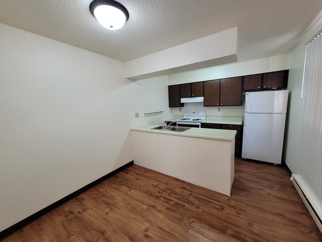 Foto del edificio - 41 8th Ave N