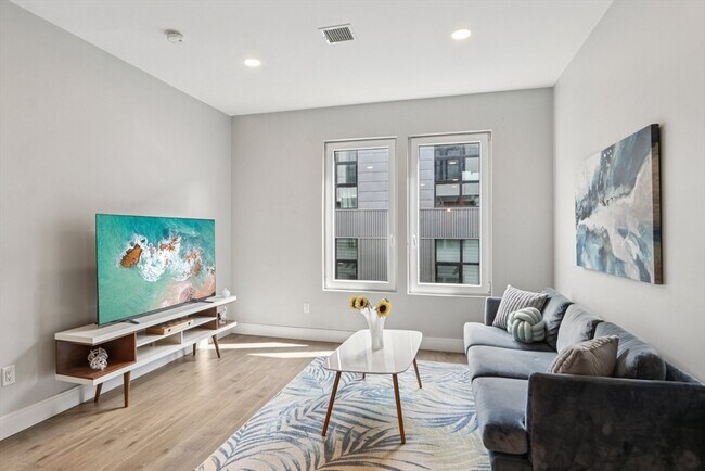 Foto del edificio - 610 Rutherford Ave