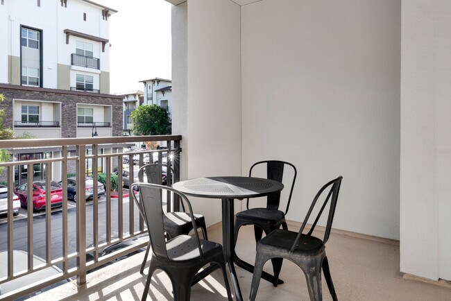 Foto del edificio - 3889 Artist Walk Common