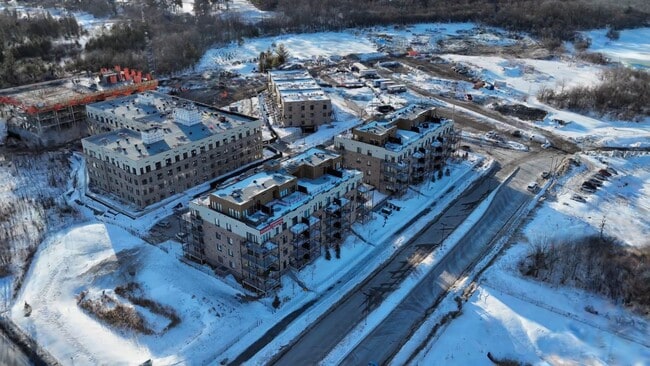  - Champlain Village Urbain