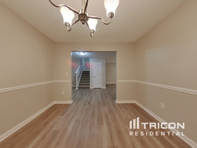 Foto del edificio - 3032 Summer Breeze Dr