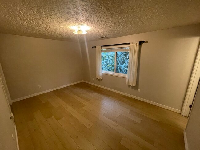 Foto del edificio - 3228 SW Dolph Ct