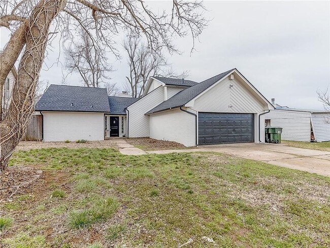 Building Photo - PRELEASING (3) Bed/(2) Bath Recent Remod in East Norman Early June!