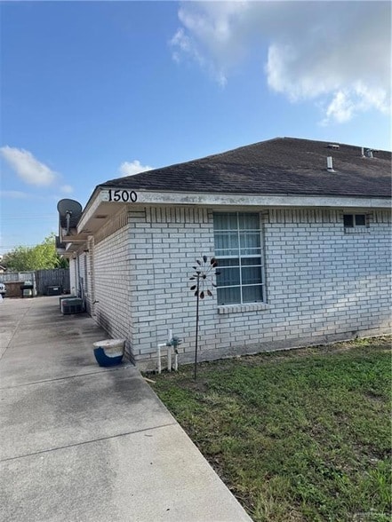 Building Photo - 1500 W Prosperity Dr