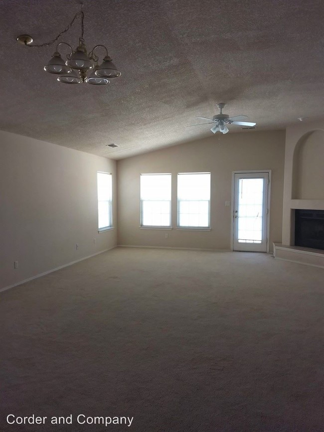 Building Photo - 3 br, 2 bath House - 6619 Ventana Hills rd nw