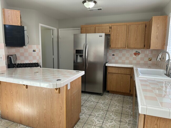 Foto del edificio - 4160 Country Garden Ave