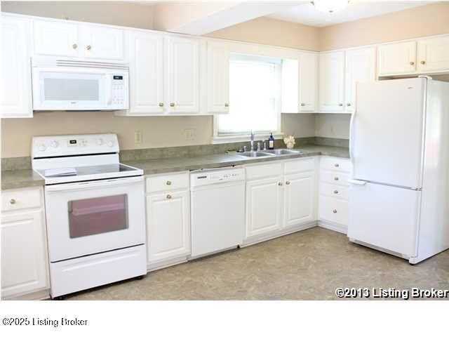 Building Photo - 3909 San Marcos Rd