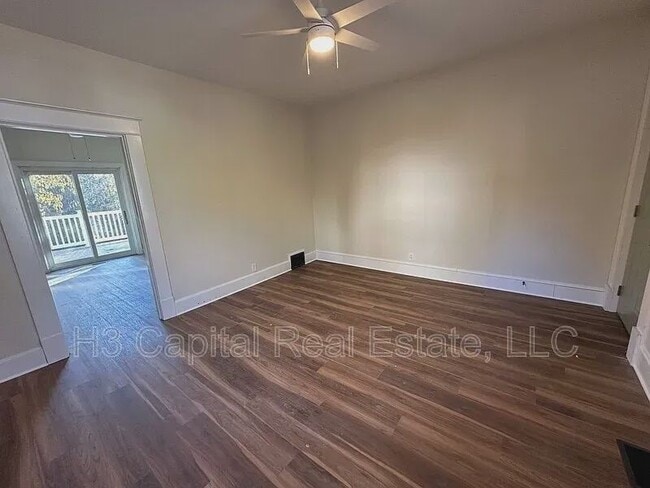 Foto del edificio - 206 W Washington St