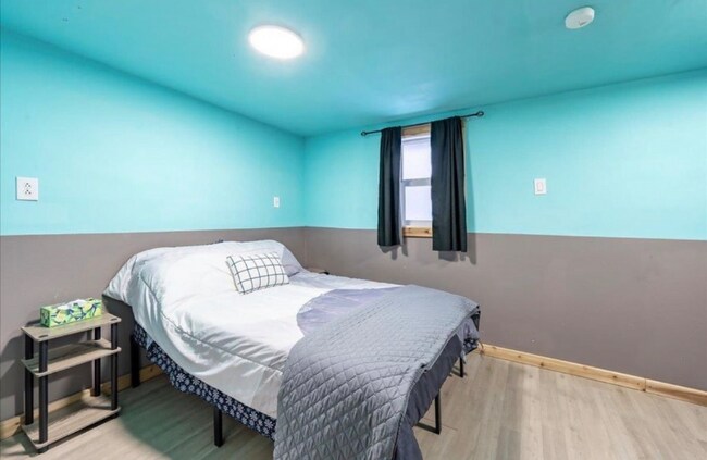 Foto del edificio - 1265 Hearts Ct