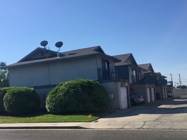 Foto del edificio - 757 W Putnam Ave