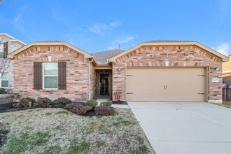 Building Photo - 2637 Wayne Ave