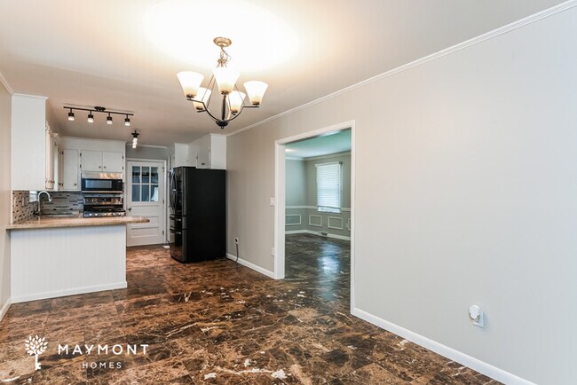 Foto del edificio - 5904 Willard Dr