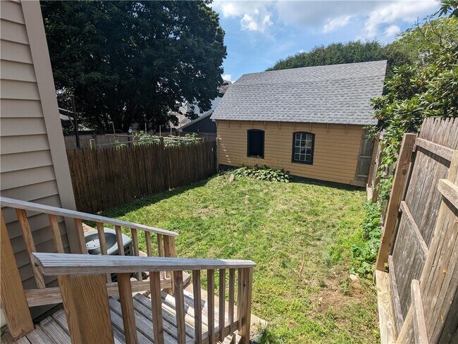 Building Photo - 315 N Harding Ave