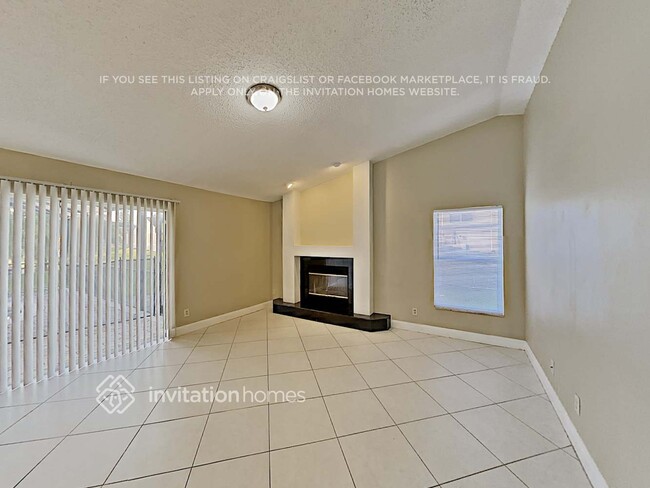 Foto del edificio - 3907 Kiawa Dr