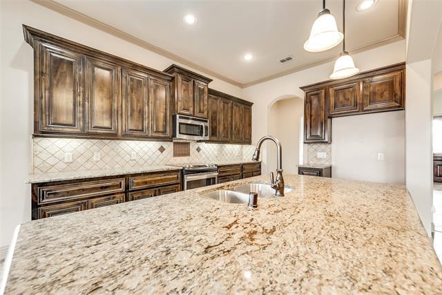 Foto del edificio - 110 Thoroughbred St