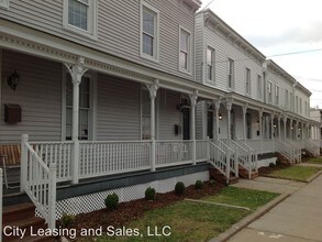 Building Photo - 3014 Q St