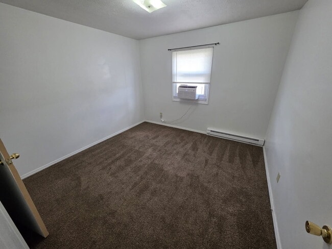 Building Photo - 419 S Home Ave