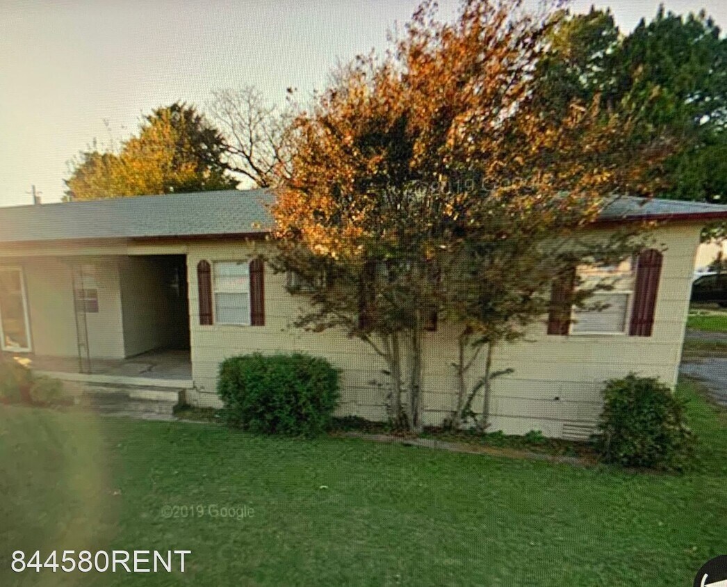 Primary Photo - 1 br, 1 bath House - 1210 NW Pershing Dr