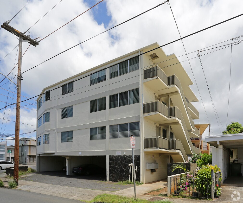 Primary Photo - 1003 Kapahulu St