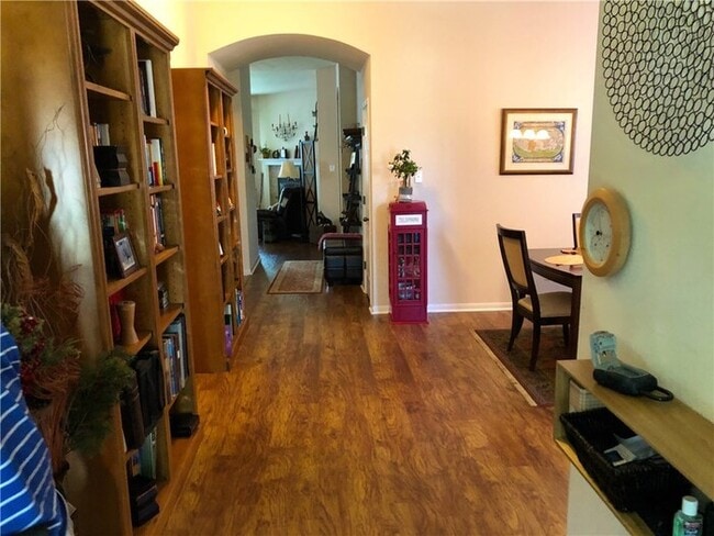 Foto del edificio - 9821 Savannah Ridge Dr