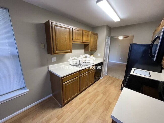 Foto del edificio - 3512 Thomas Pointe Ct