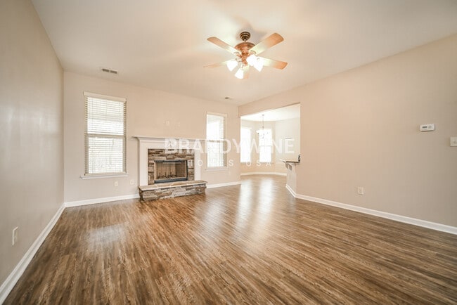 Building Photo - 254 Forrest Dr