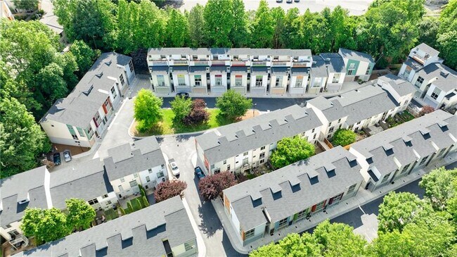 Foto del edificio - 1380 Stirling Cir NW