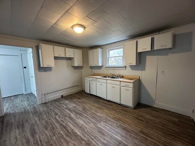 Building Photo - 1905 Griggs-