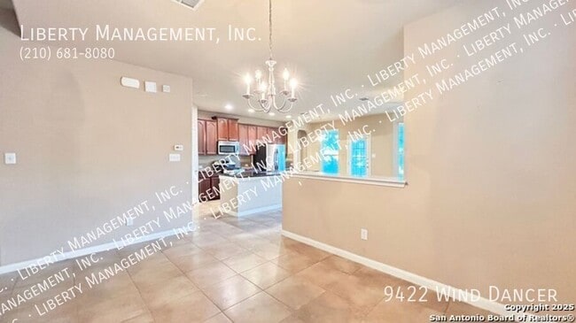 Foto del edificio - 9422 Wind Dancer