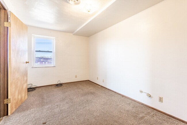 Foto del edificio - 7408 Washington Ave