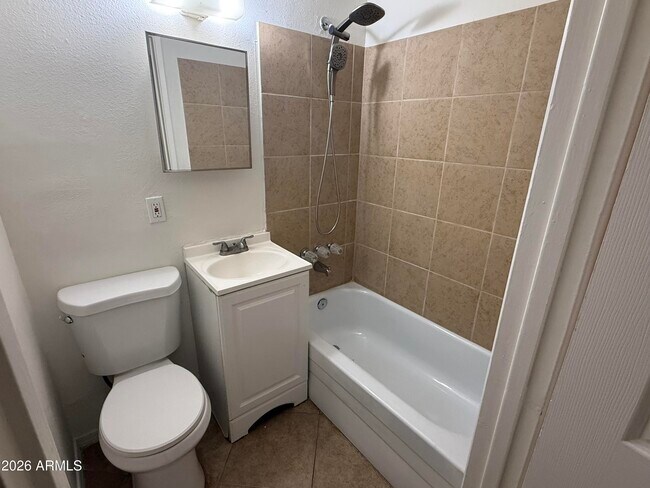 Foto del edificio - 1329 E Cinnabar Ave