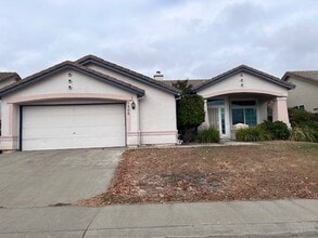 Building Photo - 8466 Alameda Park Dr