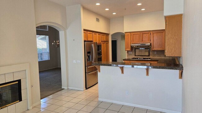 Foto del edificio - 1520 Upland Hills Dr S