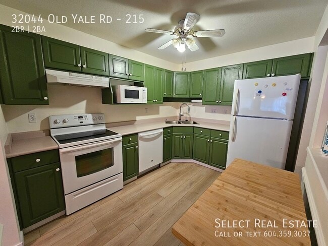 Photo du bâtiment - 32044 Old Yale Rd