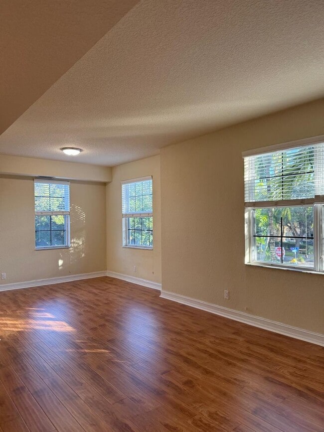 Foto del edificio - 603 N St