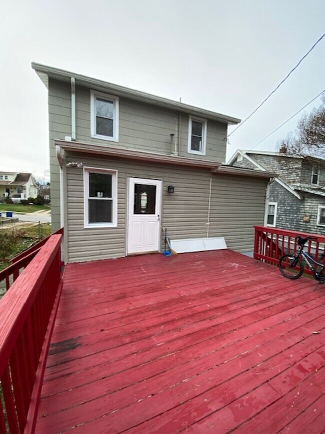 Foto del edificio - Gorgeous Parkville 3bd/3ba with 4th bd in Fin Bsmt. CAC! W/D! More! Available 5/15