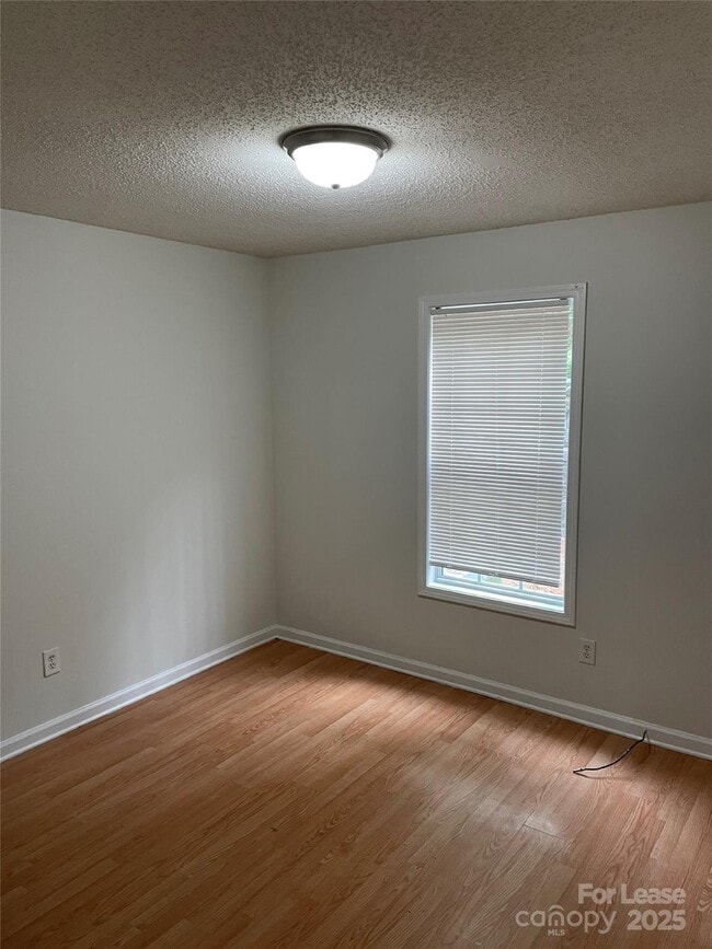 Foto del edificio - 56 Tribune Ave SW