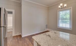 Building Photo - 212 W Buena Vista Ave