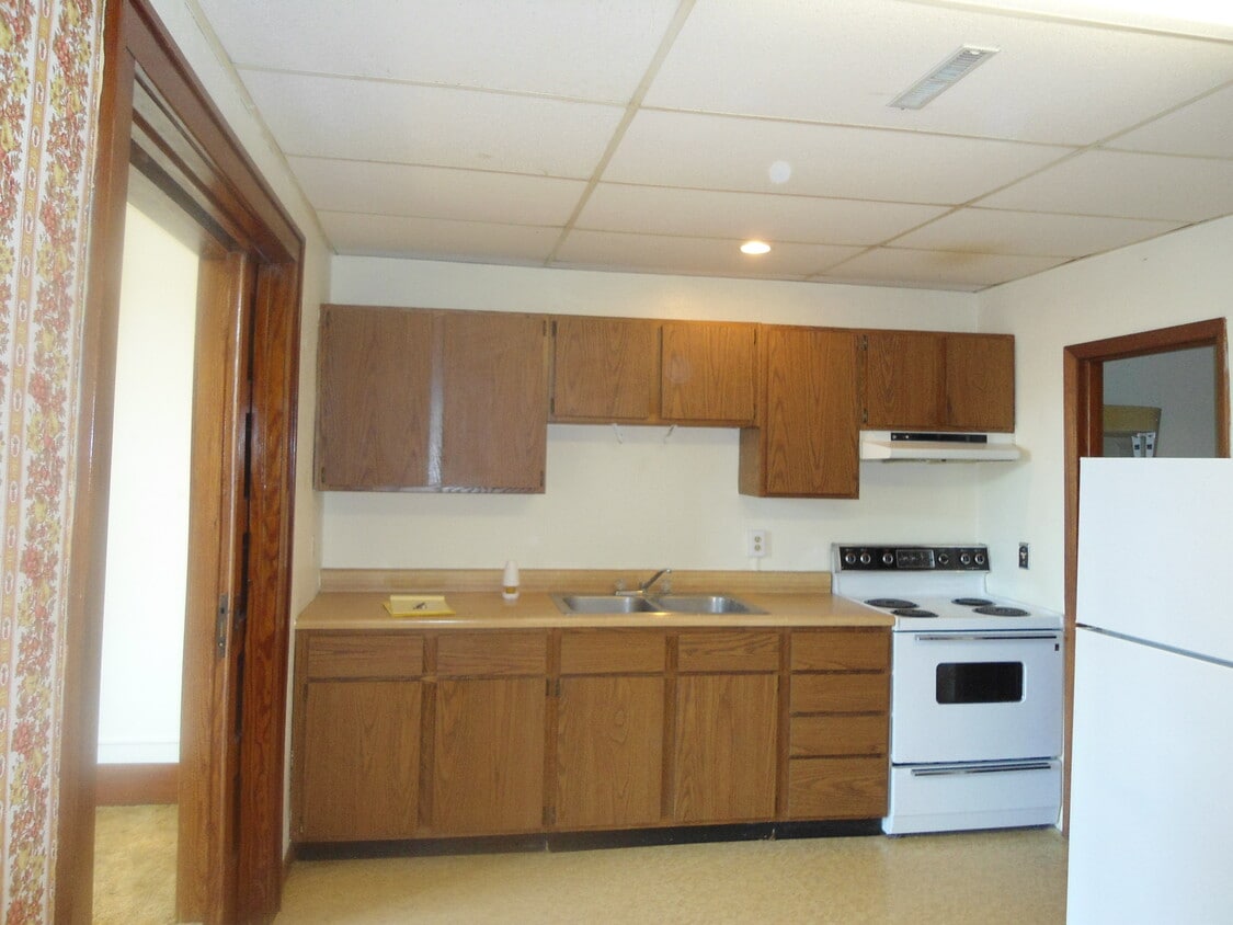 116 W Center St Unit 1, Monona, IA 52159 Apartments in Monona, IA