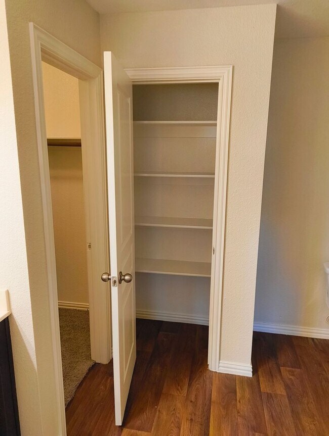 Building Photo - Charming 3BR House in Fort Worth