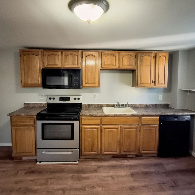 Building Photo - 37-41 Mason Avenue