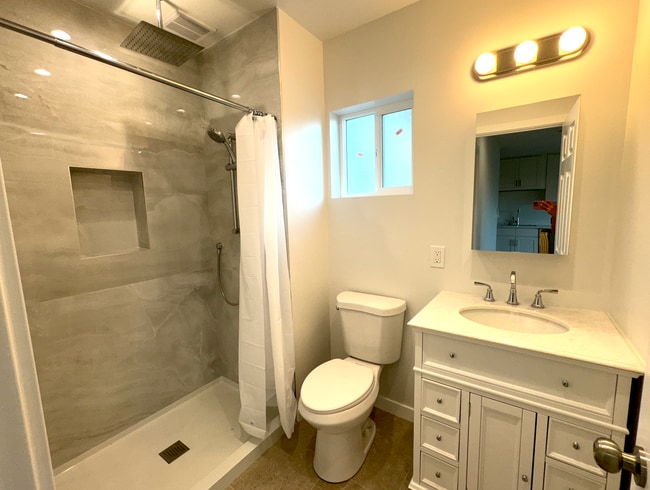 Foto del edificio - Canyon View Duplex w/ utilities included