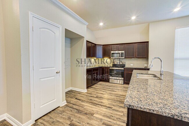 Foto del edificio - 10225 Biltmore Dr