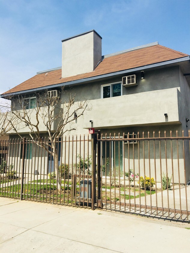 130 Apartments Available for Rent in Van Nuys, CA