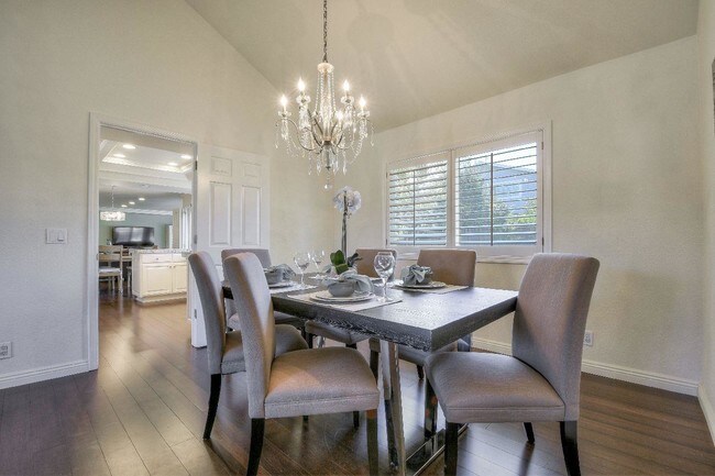 Foto del edificio - 6567 Woodcliff Ct
