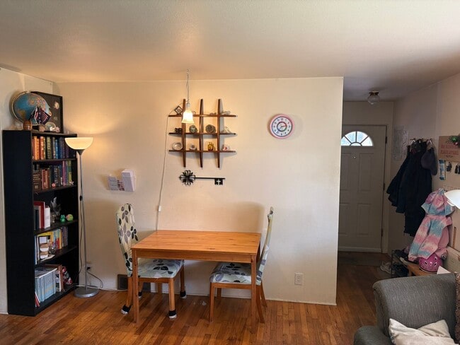 Foto del edificio - Charming Brick Duplex in Quiet Boise Neigh...