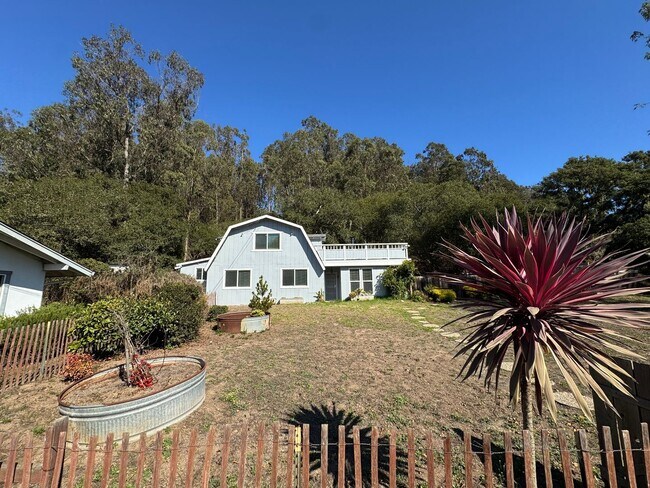 Foto del edificio - Country Living just minutes from Town