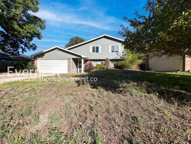 Building Photo - 5550 Lantana Cir